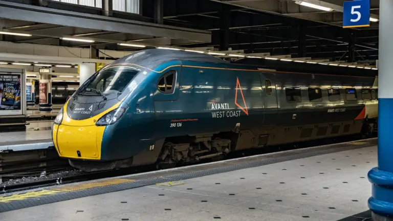 August Bank Holiday: M25 and Euston Travel Forecast