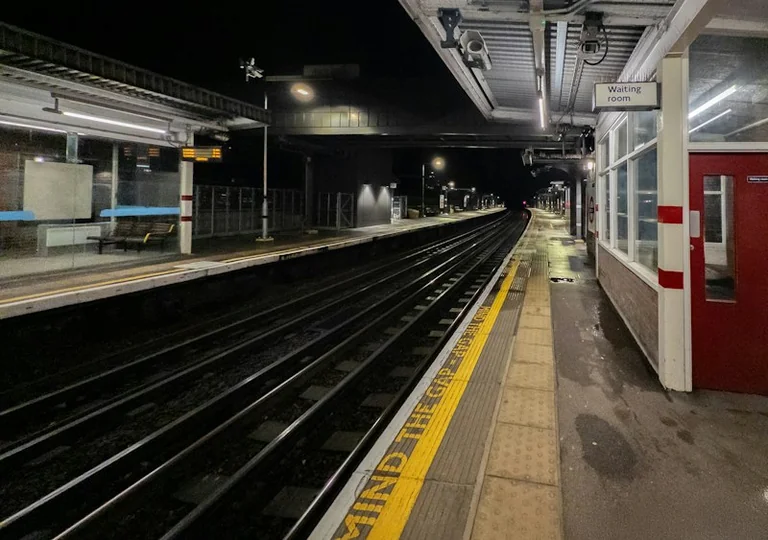 Dreaming of Missing a Train: Pressure, Timing and Change