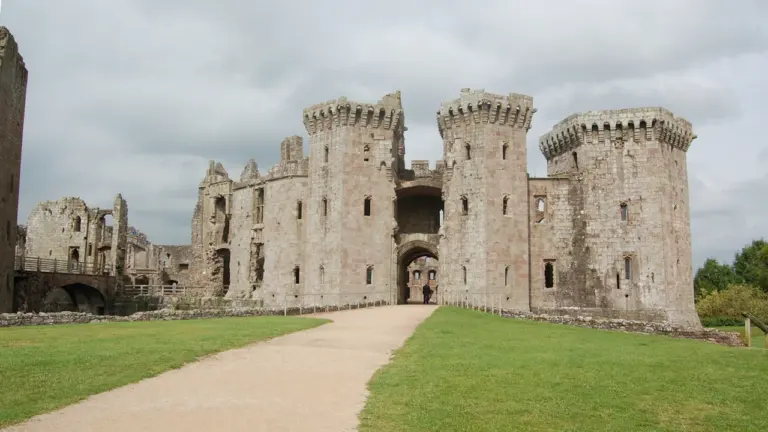 Owain Glyndŵr Day: Kids Go Free at Welsh Castles on 13 Sept