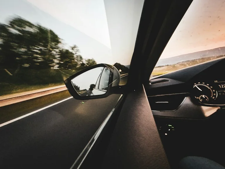 UK Fuel-Saving Tips for Cheaper Everyday Journeys