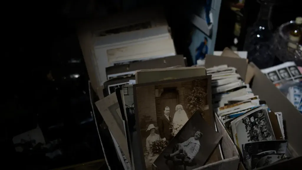 Dreaming of a Late Loved One: Making Space for Memory