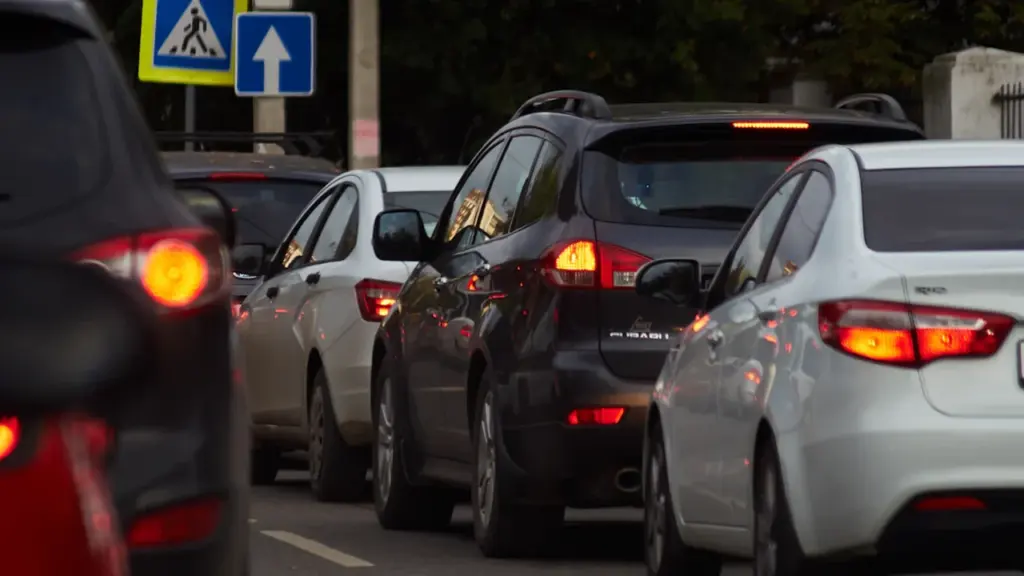 UK Clocks Went Back: Adjust Your Commute and Sleep Routine