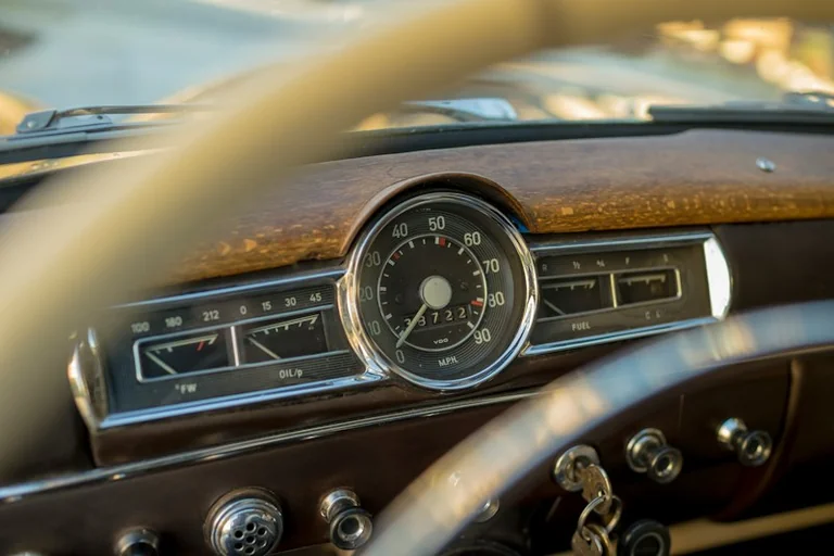 UK Clocks Went Back: Check Ovens, Cars and Manual Clocks